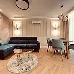 Luxury Between The Shipyard And The Sea *