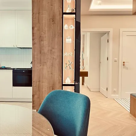 Luxury Between The Shipyard And The Sea *