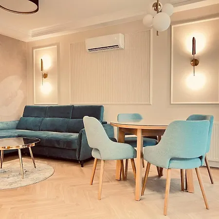 Luxury Between The Shipyard And The Sea Apartman *