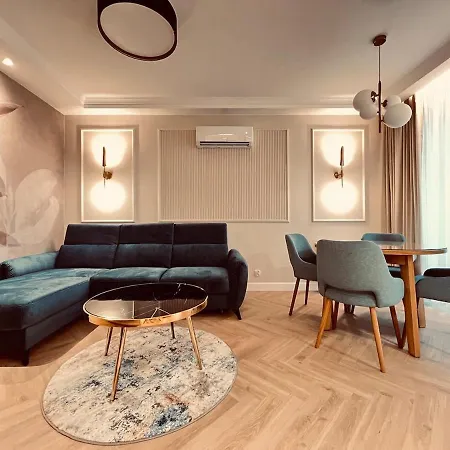 Luxury Between The Shipyard And The Sea *