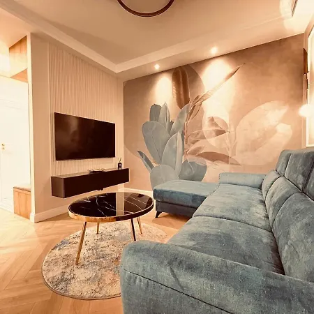 Luxury Between The Shipyard And The Sea Gdańsk