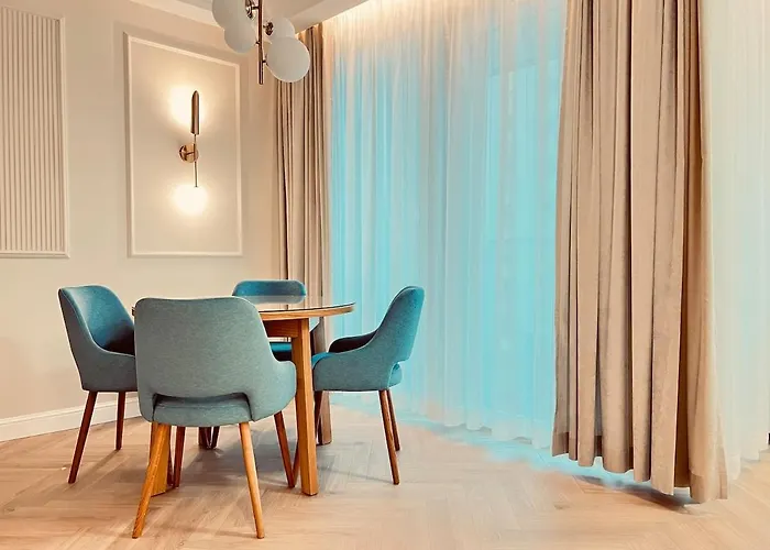 Luxury Between The Shipyard And The Sea *