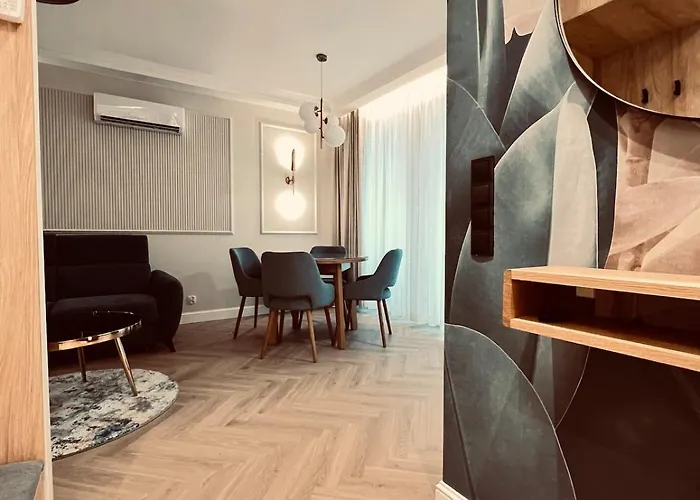 Luxury Between The Shipyard And The Sea